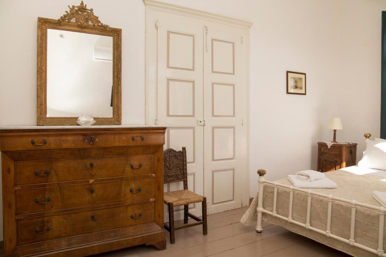 1861 Mansion Spetses Villa Eksteriør bilde