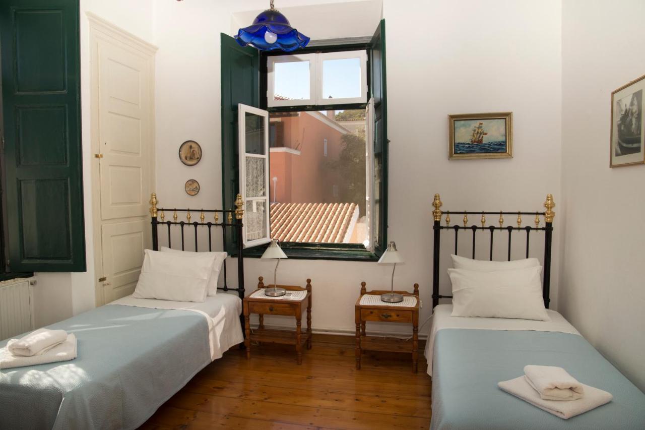 1861 Mansion Spetses Villa Eksteriør bilde