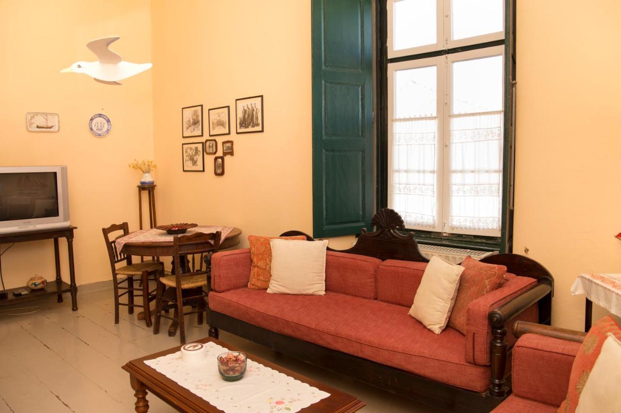 1861 Mansion Spetses Villa Eksteriør bilde