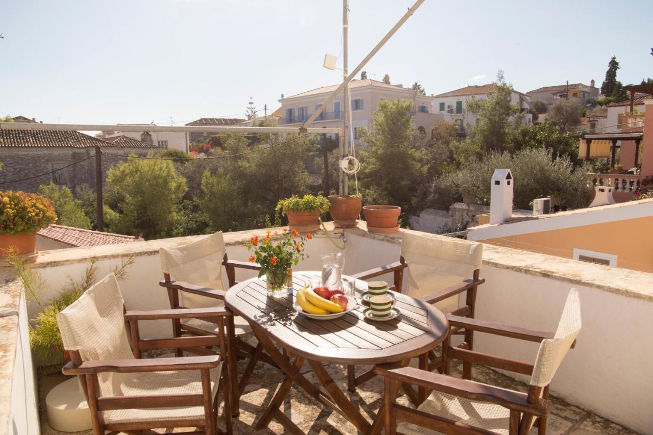 1861 Mansion Spetses Villa Eksteriør bilde